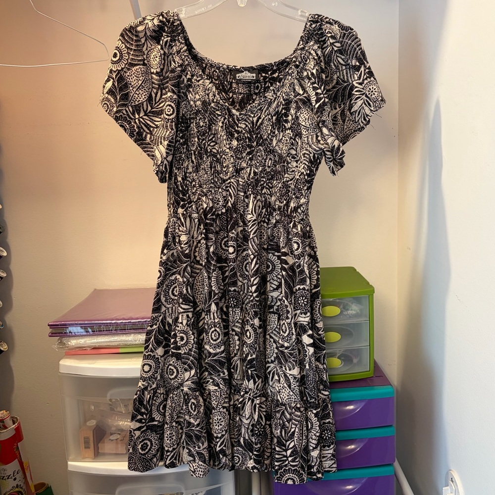 Angie mini dress, black and white floral pattern